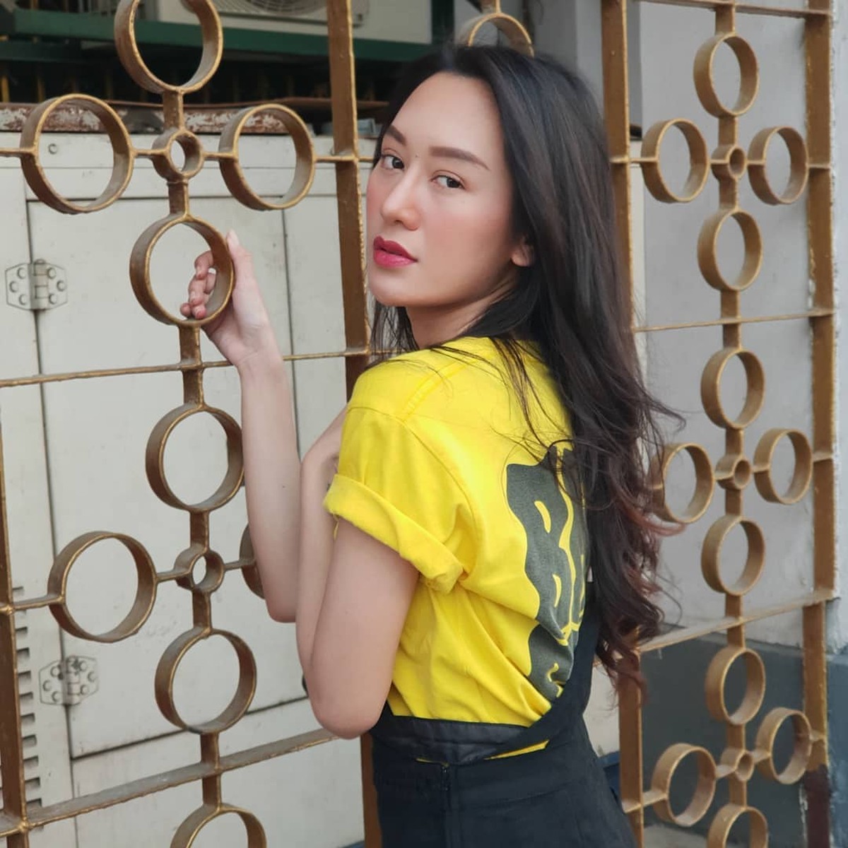 Nama Rizuka Amor sedang mencuri perhatian publik karena dikatakan merebut suami Dokter Irene&period; Yuk kita lihat potret Rizuka Amor&excl;