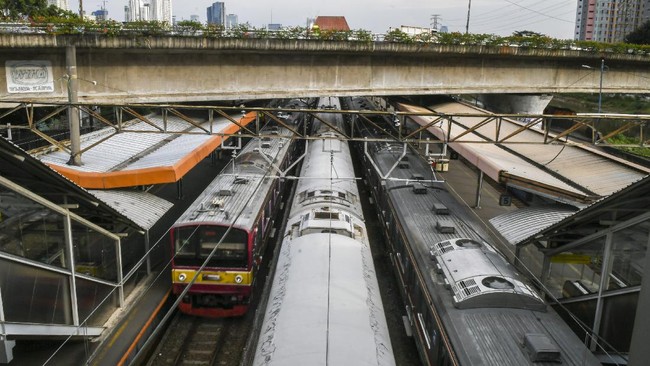 VP Corsec PT KCI menyatakan hingga hari kedua lebaran 2021 terjadi peningkatan jumlah penumpang KRL.