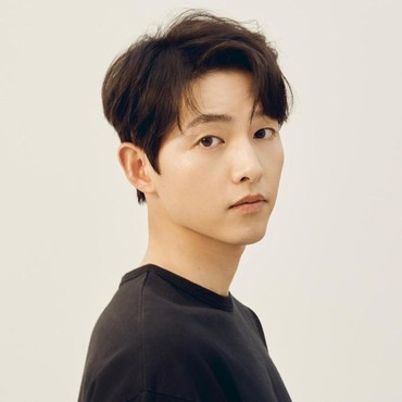 Film Baru Song Joong Ki 'Bogota' Rampungkan Syuting di Korea