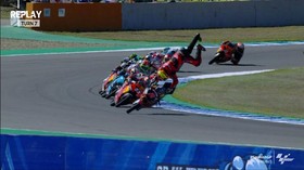 VIDEO: Pembalap Indonesia Gresini Terpental dari Motor