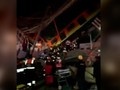 VIDEO: Rel dan Kereta di Meksiko Runtuh, Timpa Kendaraan
