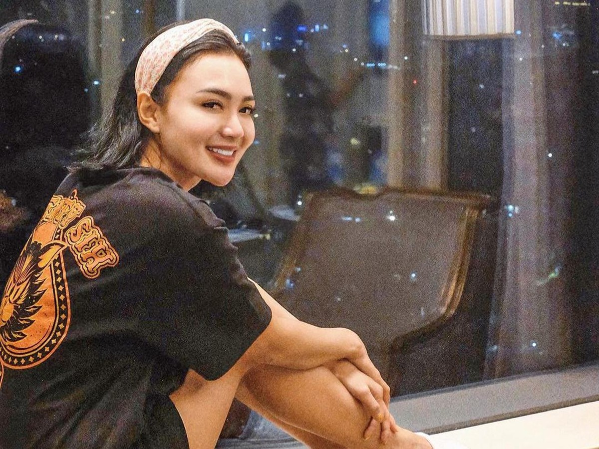 Sudah janda Wika Salim mengaku masih perawan&period; Yuk kita intip potret janda seksi satu ini&excl;