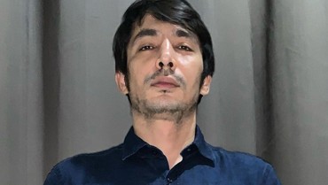 img-title 3 Artis Tak Kenal Ayah Kandung, Ada yang Ditinggal Saat Masih dalam Kandungan