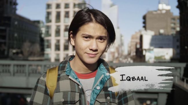 Ali & Ratu Ratu Queens menjadi film pertama Iqbaal memerankan karakter yang tidak diadaptasi dari novel.