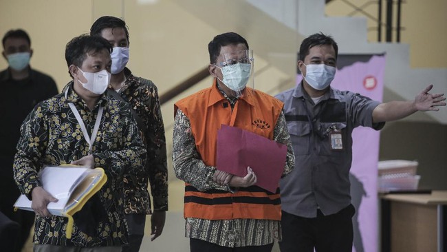 Bekas Ditjen Pajak Angin Prayitno kembali akan menjalani peradilan, kali ini kasus dugaan gratifikasi dan pencucian uang Rp40 miliar.