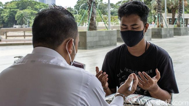Niat Bayar Zakat Fitrah untuk Diri Sendiri dan Orang yang Sudah Meninggal dalam Islam