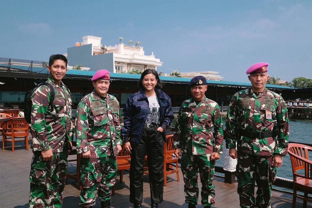 Selebgram ternama Awkarin mempunyai banyak kegiatan produktif yang sering ia bagikan di unggahan Instagramnya&period; Yuk kita intip&excl;