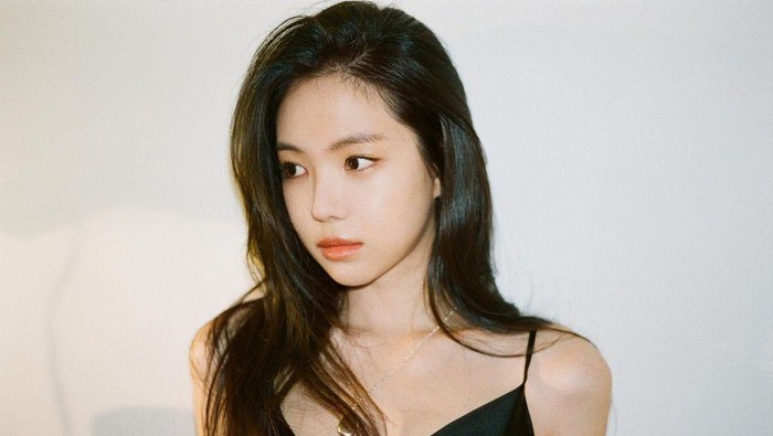 Selamat! Naeun A-Pink Resmi Bergabung dengan YG Entertainment