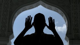 Cara Luruskan Kiblat saat Matahari di Atas Ka'bah 15 Juli