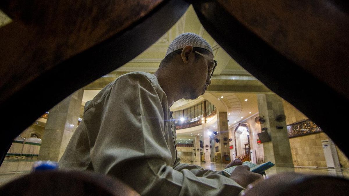 Apa Itu Itikaf? Bagaimana Tata Cara dan Dalilnya dalam Islam