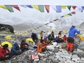 FOTO: Teror Corona di Pendakian Everest