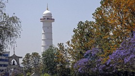 Dua Kali Roboh, Menara Tertinggi di Nepal Menjulang Lagi