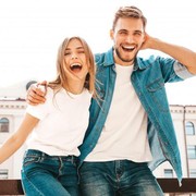 Bukan Cuma Cantik, 5 Hal Ini Juga Bisa Bikin Pria Jatuh Cinta!