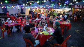 FOTO: Kembalinya Semarak Pasar Ramadan Tertua di Malaysia