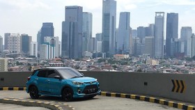 Melongok Hasil Penjualan Mobil Saingan Rocky-Raize di RI