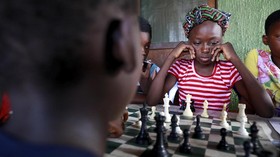 FOTO: Catur dan Harapan Bebas Miskin Anak-anak Nigeria
