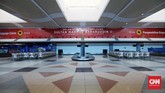 FOTO : Bandara SMB II Palembang Sepi Hari ke-1 Larangan Mudik Bandara Sultan Mahmud Badarudin (SMB) II Palembang sepi penumpang pada hari pertama penerapan larangan mudik. Kursi-kursi tunggu kosong, pos pelayanan lengang.