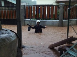 Diguyur Hujan Deras, Sejumlah Rumah di Bogor Terendam Banjir