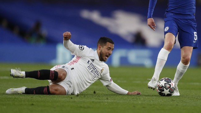Penyerang sayap Real Madrid, Eden Hazard membantah ingin kembali bermain di Liga Inggris pada musim depan.