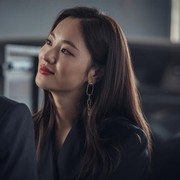 Berzodiak Leo, Kenali Kepribadian Jeon Yeo Bin Pengacara Cantik 'Vincenzo'