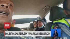 VIDEO: Polisi Tolong Pemudik Yang Akan Melahirkan