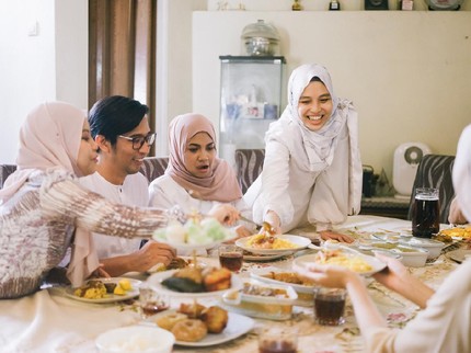 Ingin Tampil Glowing di Hari Raya Bun? Ikuti 3 Perawatan Mudah dan Murah Ini Yuk