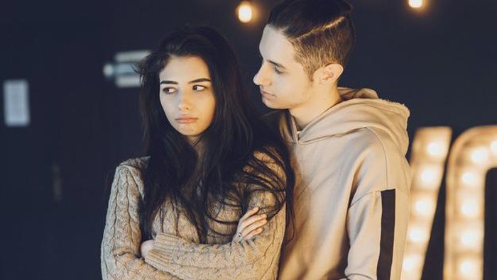 Beauties Pernah Bertemu Orang yang Saat Hadapi Konflik, Lebih Pilih Diam? Kenalan dengan Istilah Pasif-Agresif