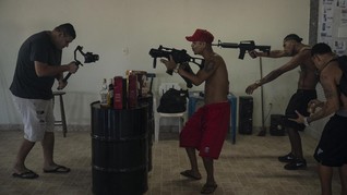 FOTO: Kerajaan 'Rap Gangster' di Favela Rio de Janeiro