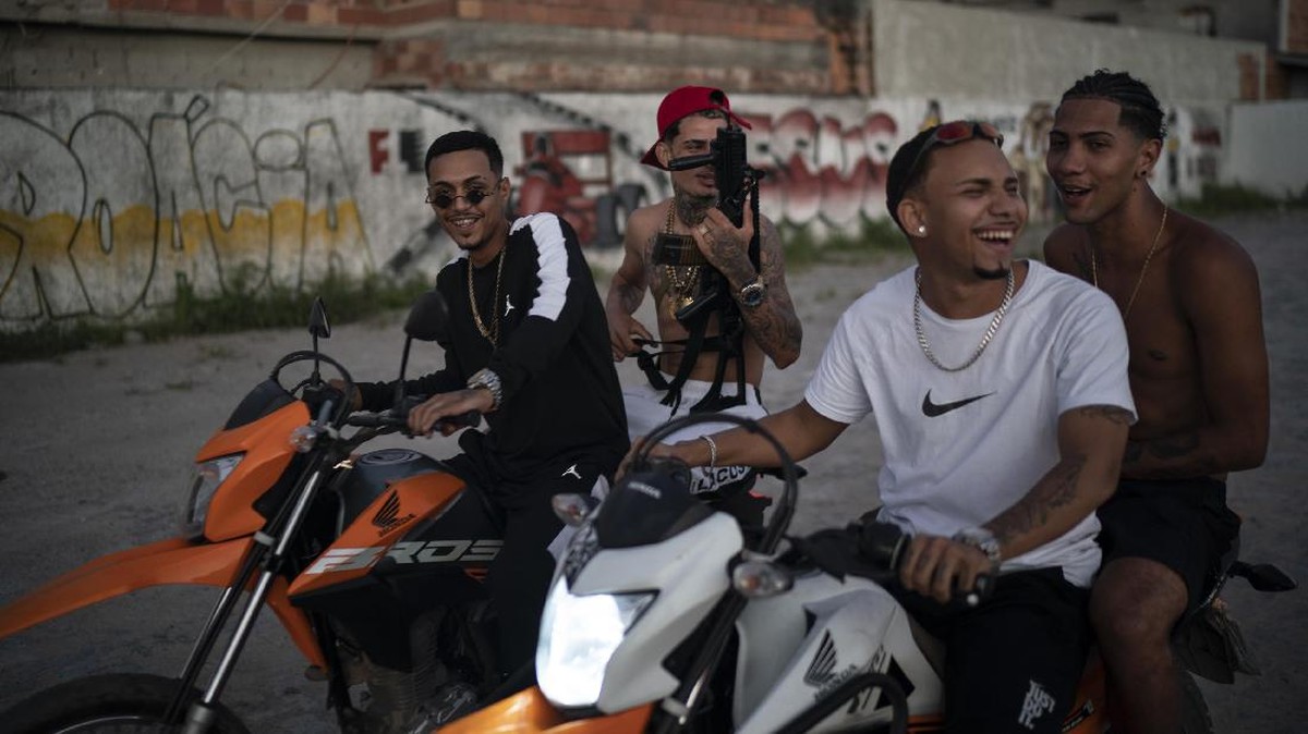 FOTO: Kerajaan 'Rap Gangster' di Favela Rio de Janeiro