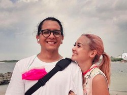 5 Artis Cantik yang Ditinggal Suami untuk Selamanya di Usia Muda