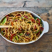 5 Trik Makan Mie Tanpa Bikin Gemuk, Mari Kita Coba...
