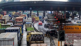 Antisipasi Kemacetan di Tol Merak, 6 Gardu Tol di GT Cikupa Ditutup