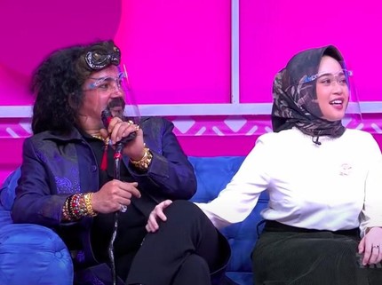 7 Foto Limbad dan Putri Cantiknya, Cecillia Gina yang Calon Dokter Gigi