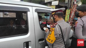 Polda Sumut Ancam Sanksi Tegas Petugas yang Loloskan Pemudik