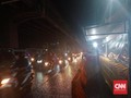 500 Pemudik Bermotor Terobos Sekat Polisi di Karawang Jabar