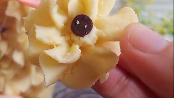 RESEP KUE KACANG HINGGA KASTENGEL DENGAN 4 BAHAN