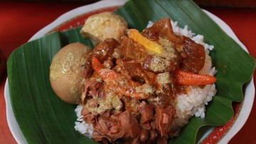 RESEP MAKANAN KHAS JOGJA: GUDEG DAUN SINGKONG