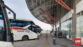 Sepi Terminal Pulo Gebang DKI di Hari Pertama Larangan Mudik
