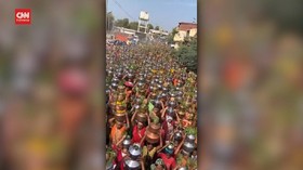 VIDEO: India Kembali Gelar Ritual Keagamaan Tanpa Prokes