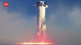 VIDEO: Jeff Bezos Lelang Tiket Wisata Antariksa 20 Juli