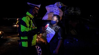 FOTO: Operasi Penyekatan Larangan Mudik Lebaran Dimulai