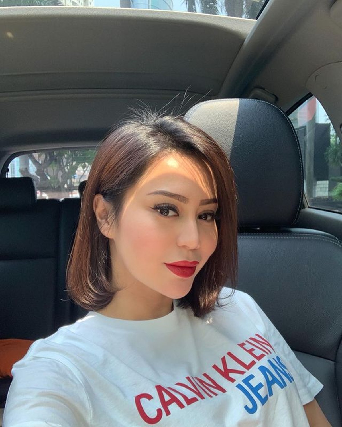 Vicky Zainal mengungkap alasannya bercerai dengan Mulyadi Setiawan setelah 10 tahun menikah&period; Yuk kita intip potret Vicky Zainal&excl;