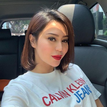 Vicky Zainal Ungkap Alasan Enggan Bongkar Aib Suami