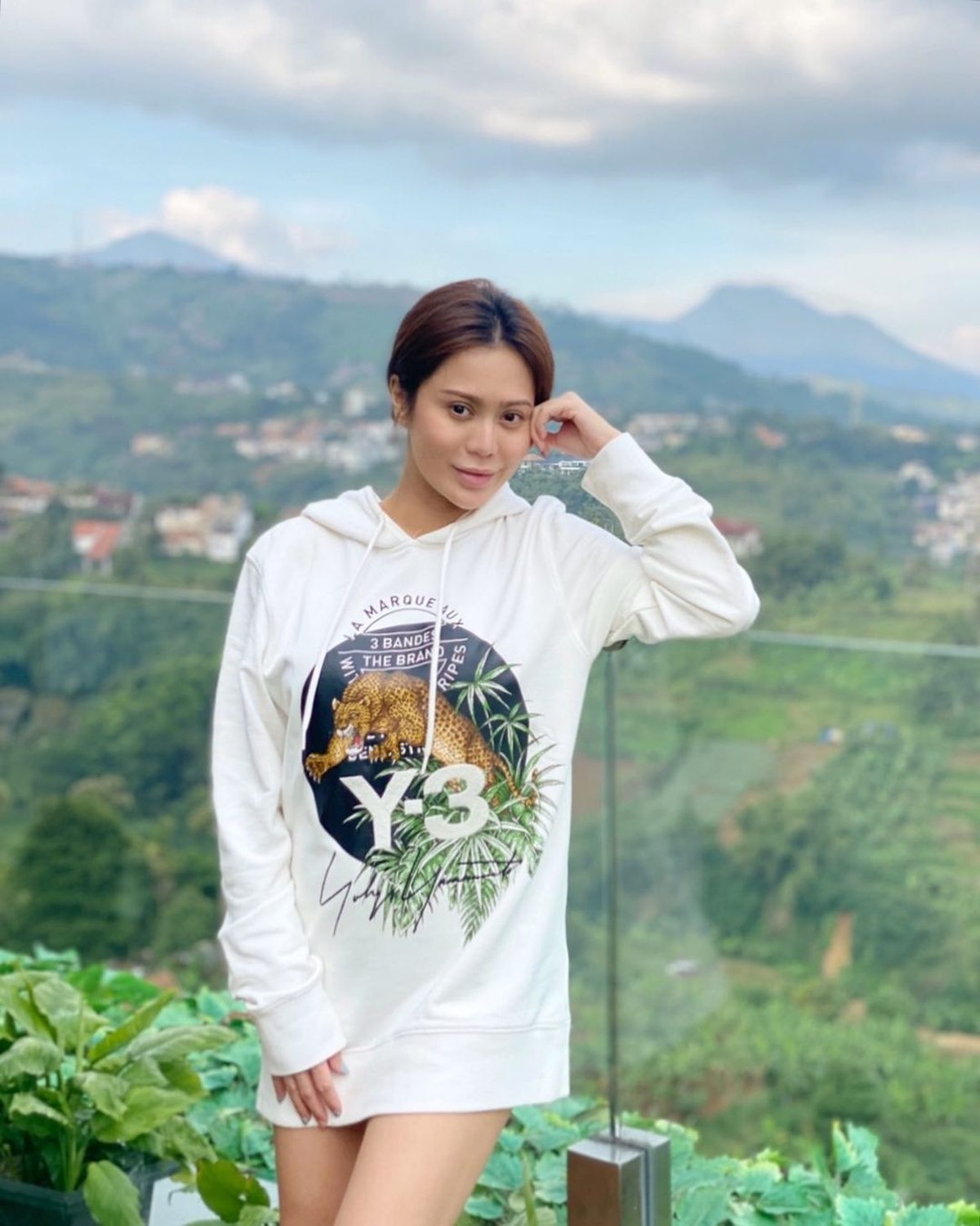 Vicky Zainal mengungkap alasannya bercerai dengan Mulyadi Setiawan setelah 10 tahun menikah&period; Yuk kita intip potret Vicky Zainal&excl;