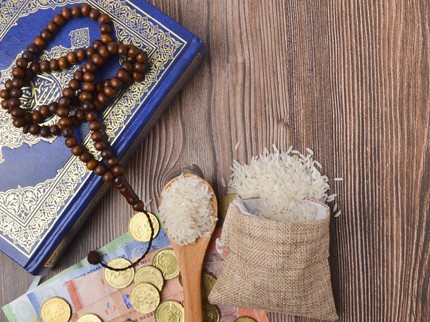 Perbedaan Zakat Fitrah dan Fidyah, Serta Tata Cara Melakukannya