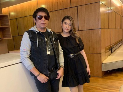 7 Potret Parto dan Putri Cantiknya, Amanda Caesa yang Kini Jadi Penyanyi