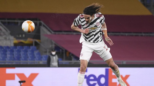 Edinson Cavani memutuskan memperpanjang kontrak di Manchester United. Berikut fakta menarik di balik hal tersebut.