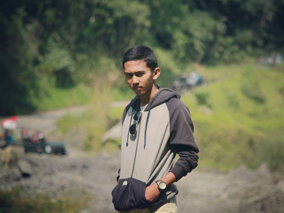 Nama BTR Branz menjadi viral karena melakukan tindak asusila saat live streaming game Mobile Legends&period; Yuk kita lihat sosoknya&excl;