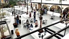 Memburu Senja dari Restoran Rooftop di Margonda