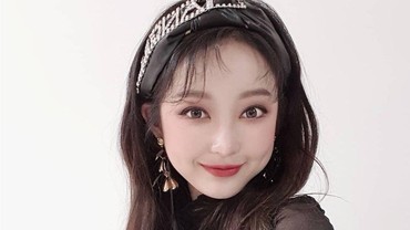 Lirik Lagu Lonely - Hyelin EXID